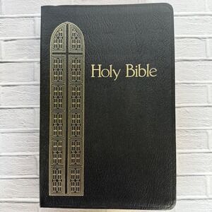 Vintage 1976 Thomas Nelson KJV Holy Bible Giant Print Red Letter Regency Black